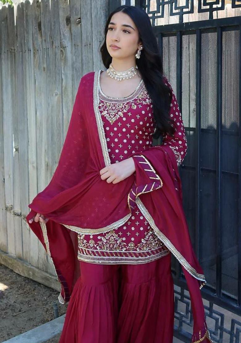 Red Embroidery Blended Kurta Set - Indya