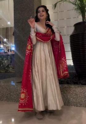 Off White Solid Blended Kurta Set