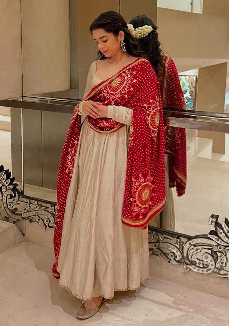 Off White Solid Blended Kurta Set - Indya