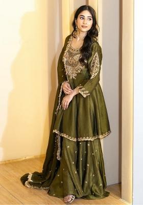 Green Embroidery Blended Kurta Set