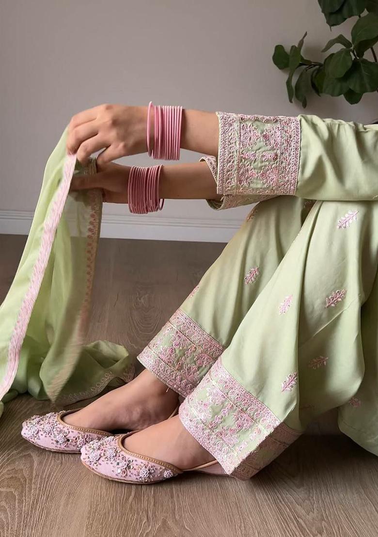 Green Embroidery Blended Kurta Set - Indya