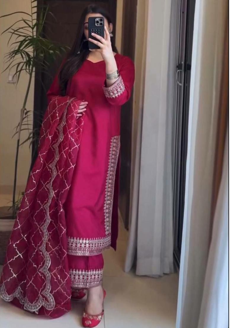 Red Embroidery Blended Kurta Set - Indya