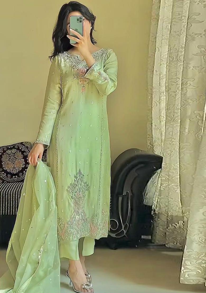 Green Embroidery Blended Kurta Set - Indya