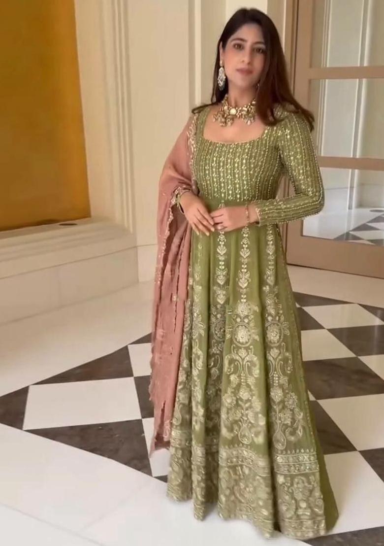 Green Embroidery Blended Kurta Set - Indya