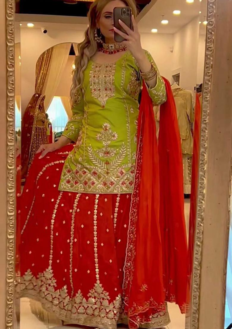 Green Embroidery Blended Kurta Set - Indya