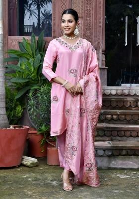 Pink Thread Work Tissue Suit Set