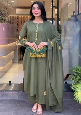 Mehendi Thread Work Chanderi Silk Kurta Set With Dupatta