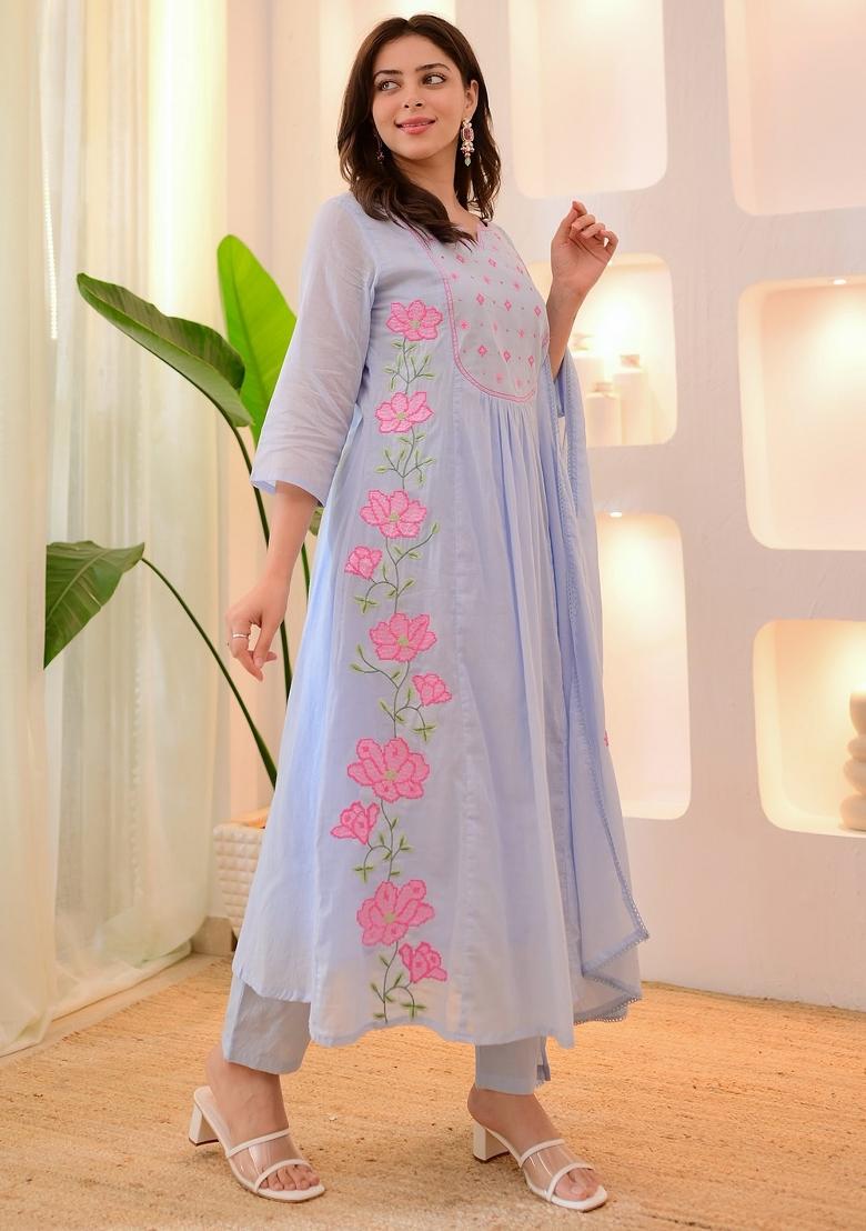 Light Blue Thread Work Silk Blend Kurta Set With Dupatta - Indya