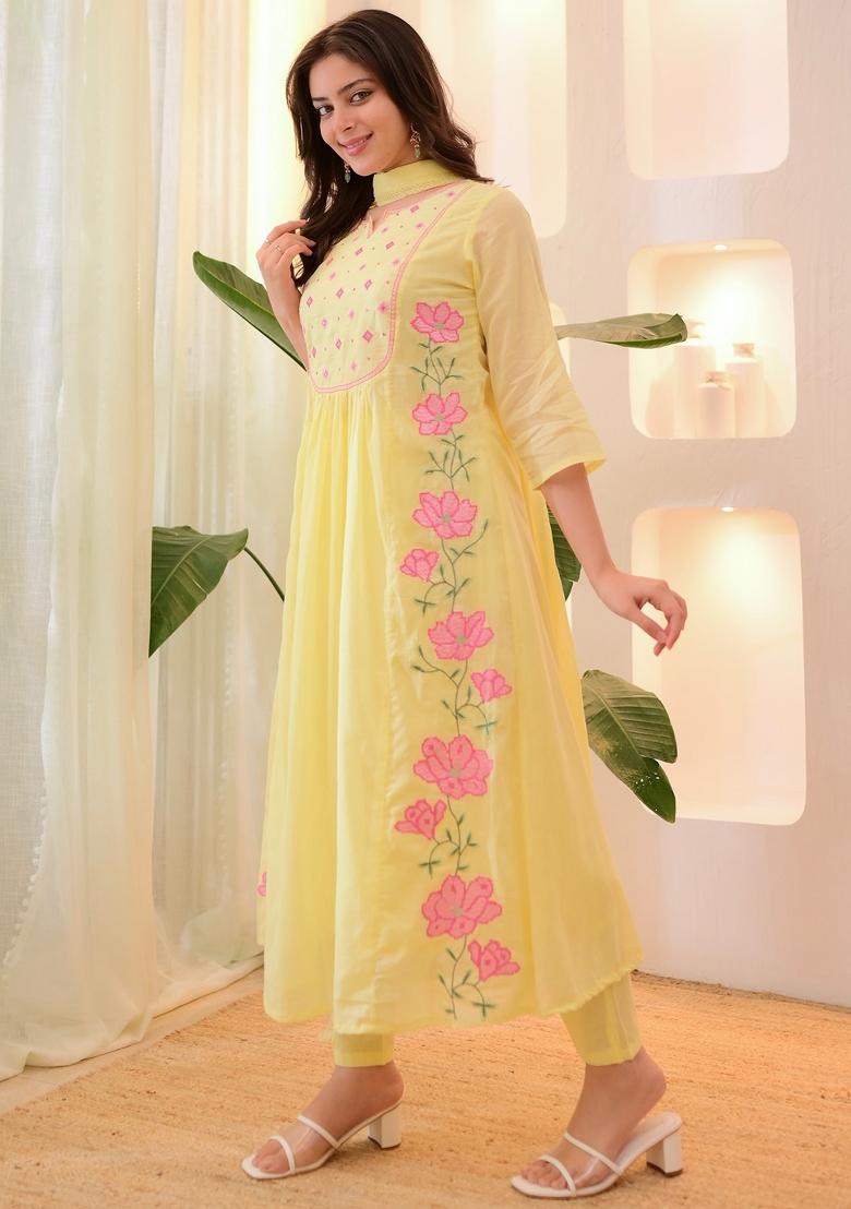 Yellow Thread Work Silk Blend Kurta Set With Dupatta