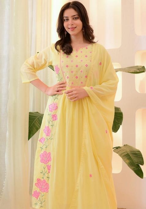 Yellow Thread Work Silk Blend Kurta Set With Dupatta