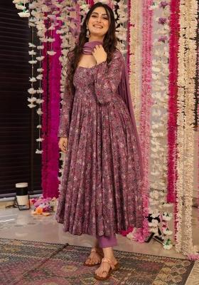 Onion Pink Floral Print Rayon Kurta Set With Dupatta