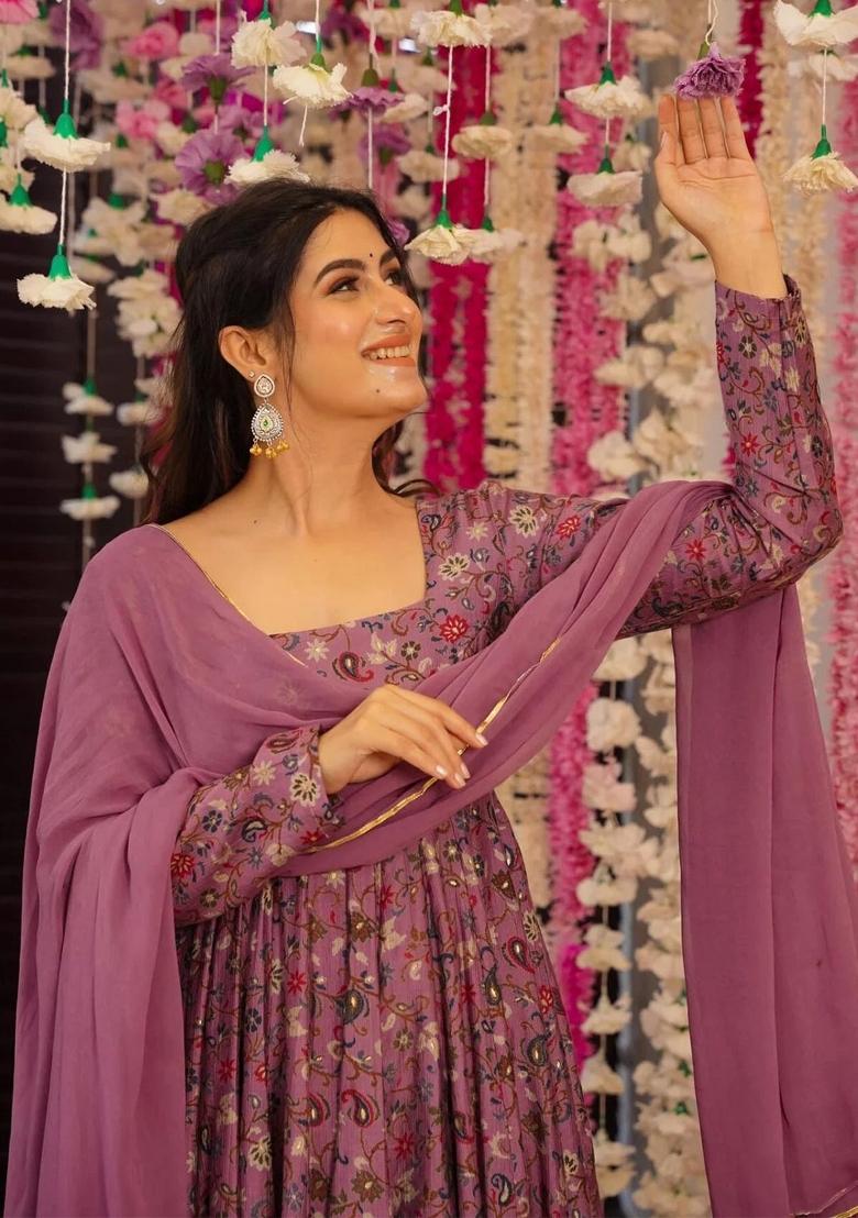 Onion Pink Floral Print Rayon Kurta Set With Dupatta - Indya