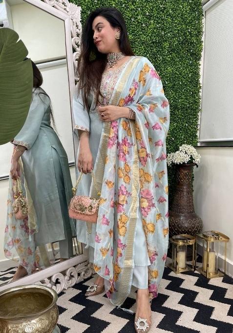 Sky Blue Thread Work Viscose Kurta Set With Dupatta