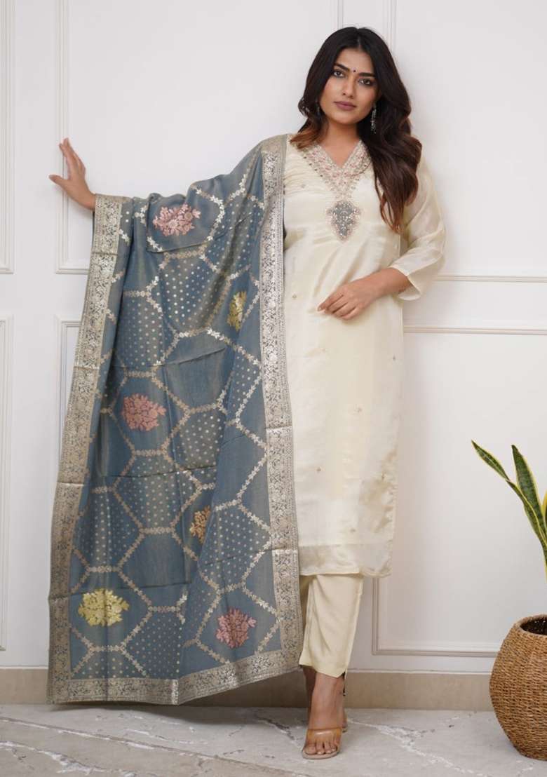 Off White Embroidered Viscose Pakistani Suit Set - Indya