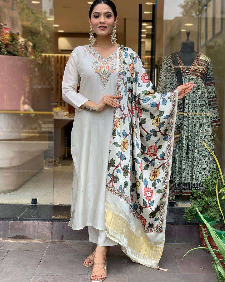 Off White Embroidered Viscose Straight Kurta Set - Indya