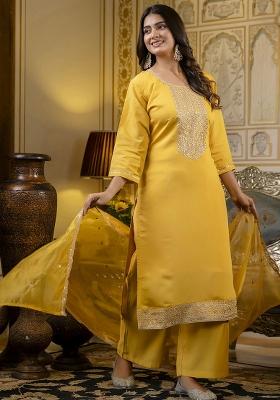 Yellow Embroidered Silk Blend Kurta Set With Dupatta