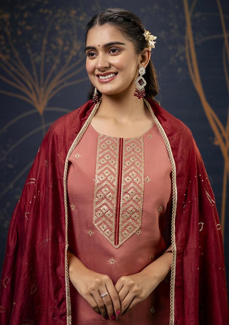 Peach Embroidered Silk Blend Kurta Set With Dupatta