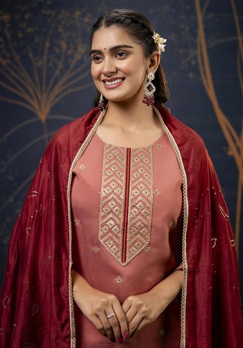 Peach Embroidered Silk Blend Kurta Set With Dupatta