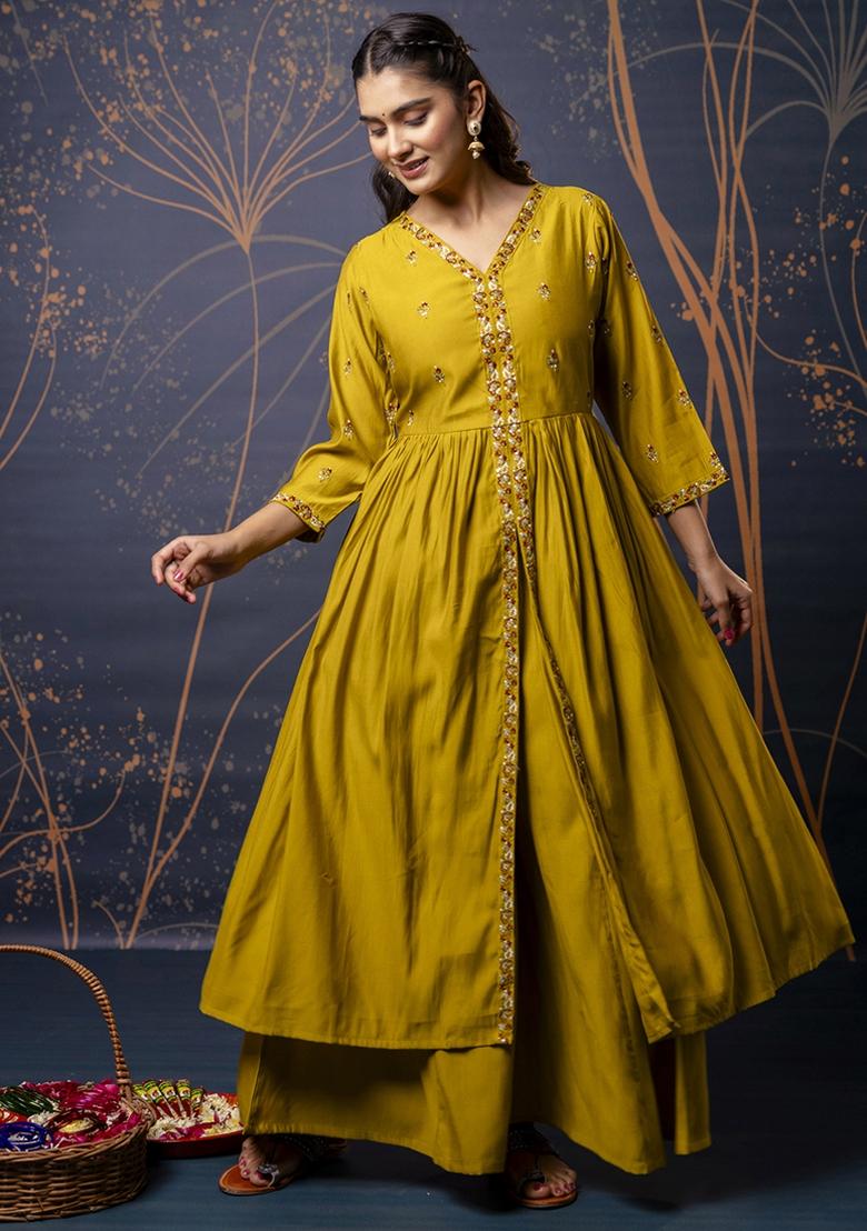 Mustard Embroidered Silk Blend Kurta Set With Dupatta - Indya