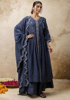 Teal Embroidered Silk Blend Kurta Set With Dupatta