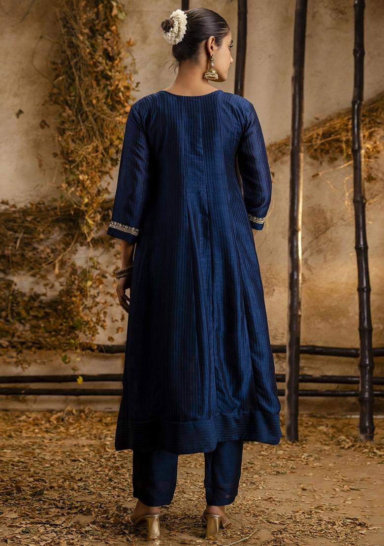 Navy Blue Embroidered Silk Blend Kurta Set With Dupatta - Indya