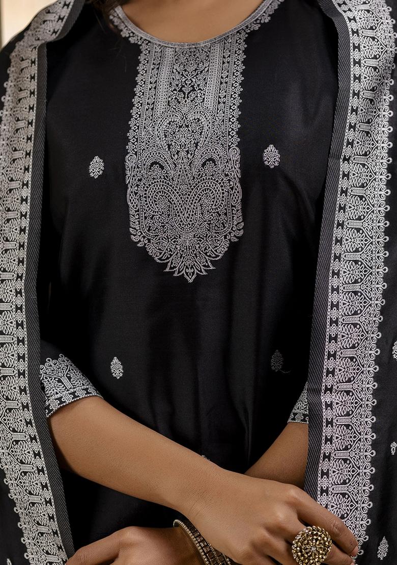 Black Embroidered Cotton Blend Kurta Set With Dupatta - Indya