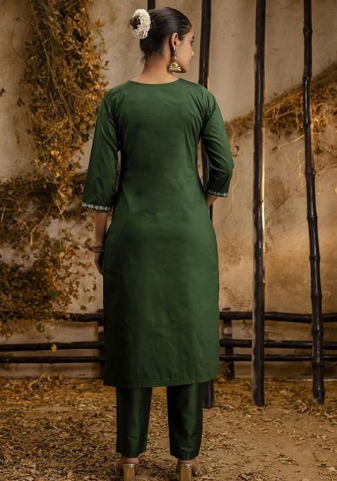 Dark Green Embroidered Silk Blend Kurta Set With Dupatta