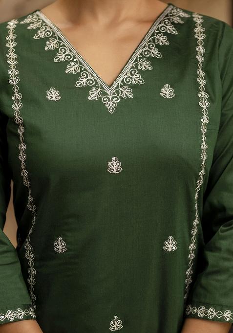 Dark Green Embroidered Silk Blend Kurta Set With Dupatta