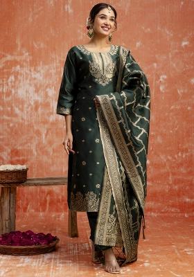 Dark Green Embroidered Cotton Silk Blend Kurta Set With Dupatta
