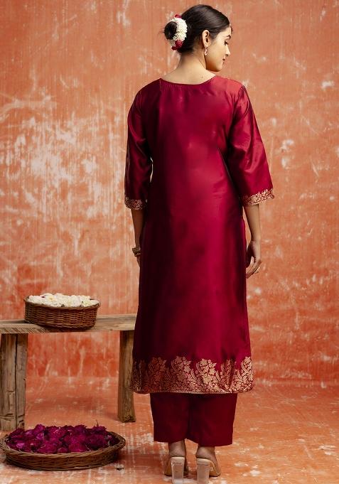 Red Embroidered Cotton Silk Blend Kurta Set With Dupatta