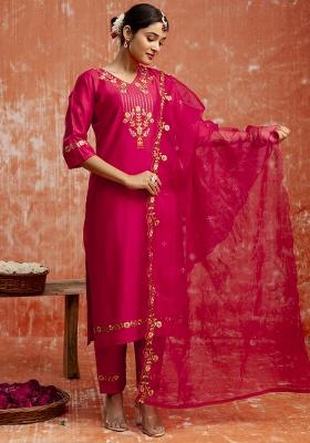 Red Embroidered Viscose Rayon Kurta Set With Dupatta