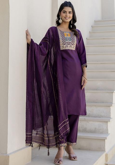 Violet Embroidered Cotton Blend Kurta Set With Dupatta