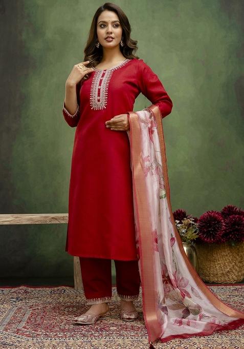 Red Embroidered Cotton Blend Kurta Set With Dupatta