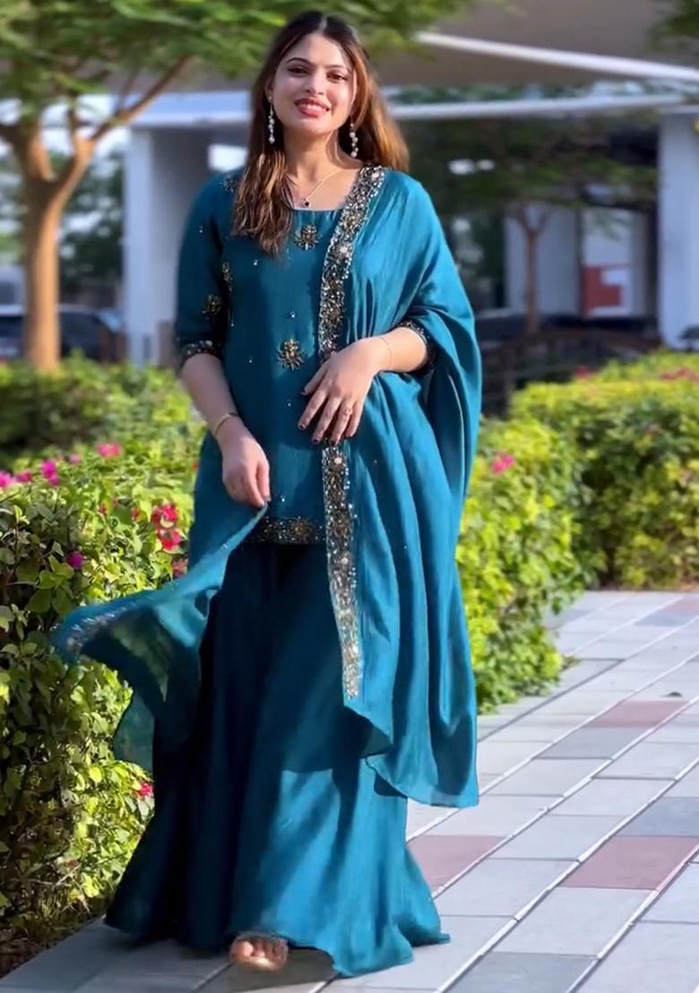 Multicolor Embroidered Crepe Salwar Kameez