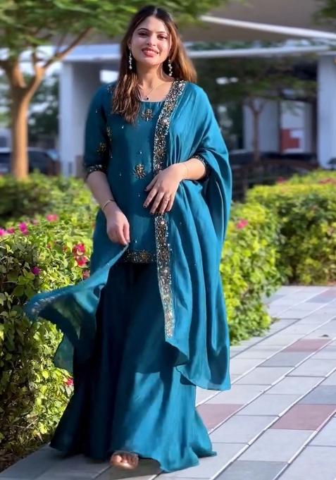 Multicolor Embroidered Crepe Salwar Kameez