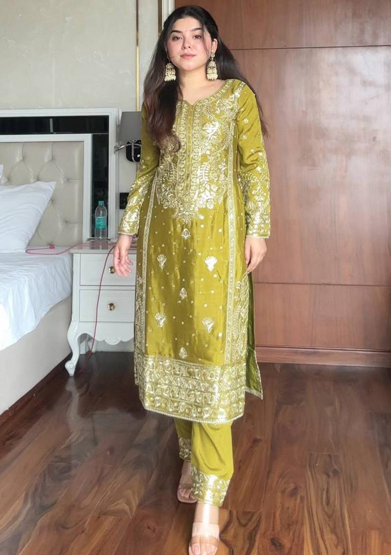 Perrot Green Embroidered Chinon Kurta Set - Indya