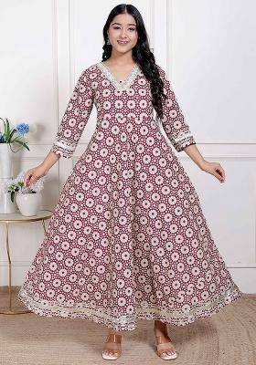 Cream Gota Work Cotton Blend Anarkali Kurta