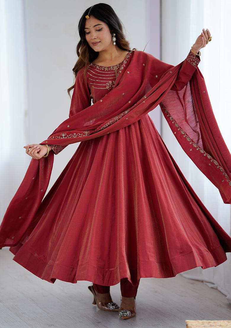 Maroon Beads Work Chanderi Kurta Set - Indya