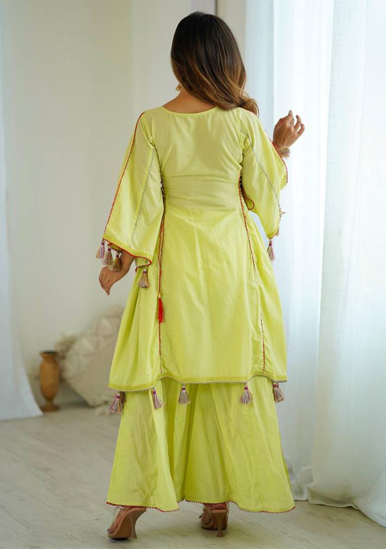 Pista Embroidered khadi cotton Kurta Set - Indya