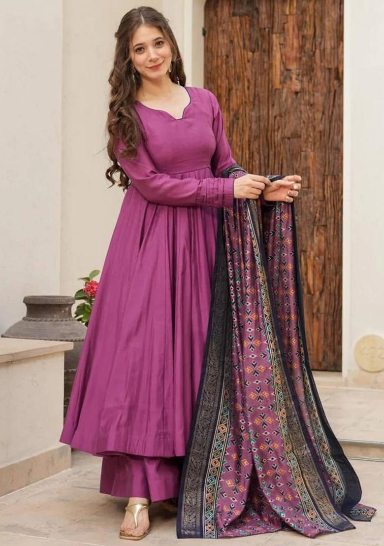 Onionpink Plain Silk Kurta Set - Indya