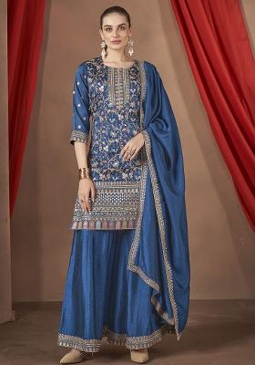 Teal Embroidered Silk Kurta Set With Dupatta