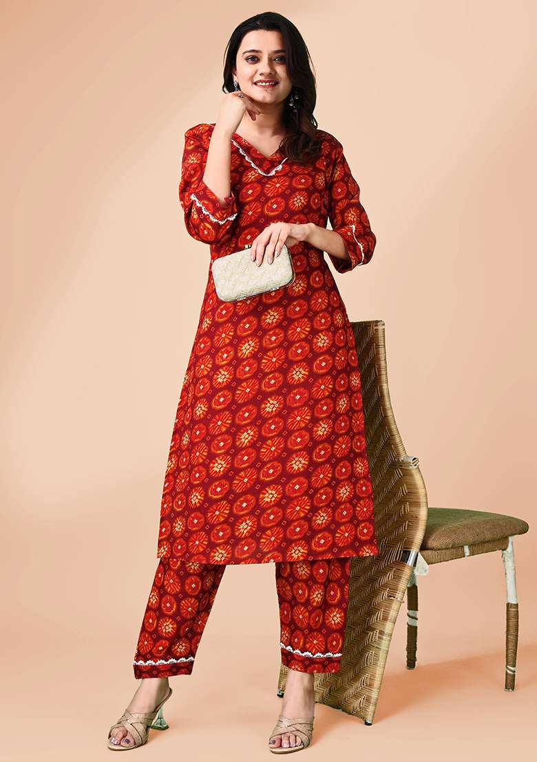 Maroon Bandhani Silk Blend Straight Kurta Set - Indya