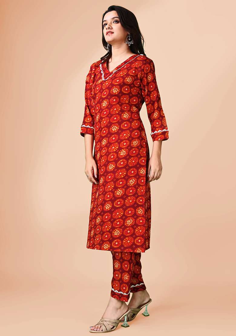 Maroon Bandhani Silk Blend Straight Kurta Set - Indya