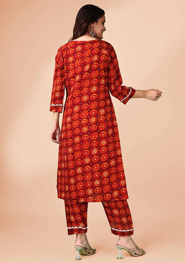 Maroon Bandhani Silk Blend Straight Kurta Set - Indya