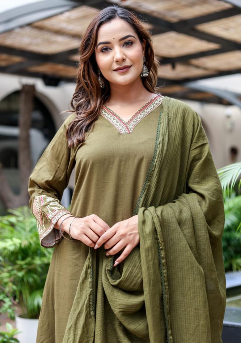 Green Zari Embriodery And Stone Work Cotton Kurta Set - Indya