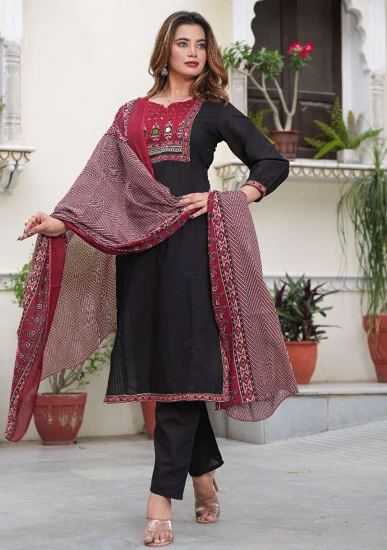 Black Mirror And Hand Work Cotton Kurta Set - Indya