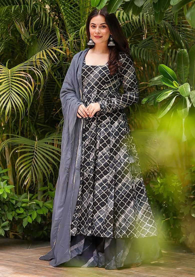 Black And Goldan Sequin Work Muslin Anarkali Set - Indya