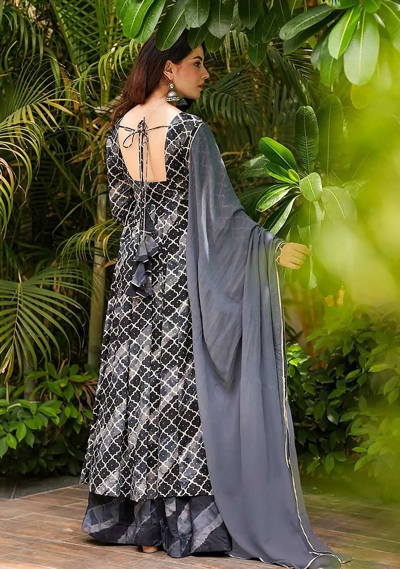 Black And Goldan Sequin Work Muslin Anarkali Set - Indya
