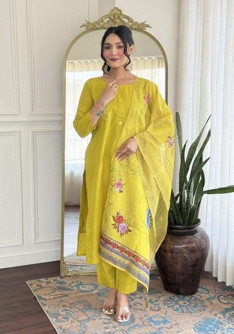 Green Embroidered Blended Kurta Set