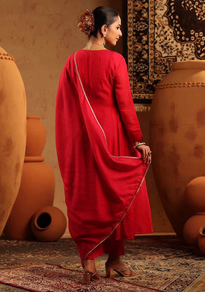 Red Embroidered Chanderi Pakistani Suit Set - Indya